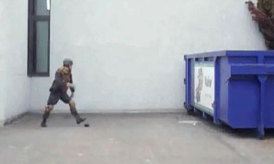 Cool way to throw a grenade