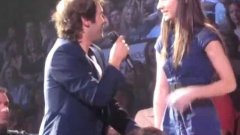 Josh Groban Picks a Girl From the Audience to Sing a Duet