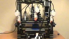 Lego MindStorm Robot Builds Legos