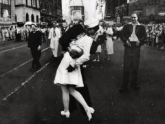 Times Square kiss