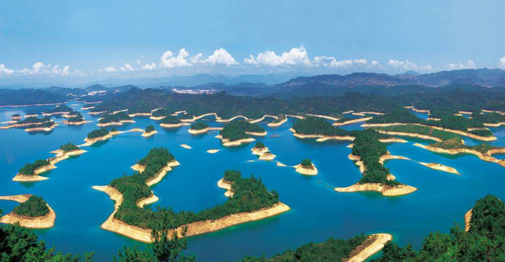 The Splendor Of China’s Thousand-Island Lake