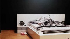 Smart bed makes itself after being slept in