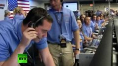 NASA headquarters celebrating after Curiosity rover successful touchdown