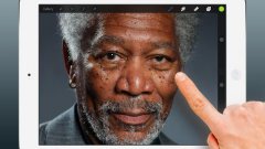 Morgan Freeman Finger Painting On iPad