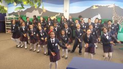 Elementary School Choir Covering 