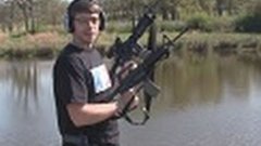 Russian Man Shows Off M16′s