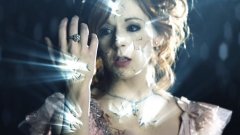 Lindsey Stirling feat. Lzzy Hale - Shatter Me